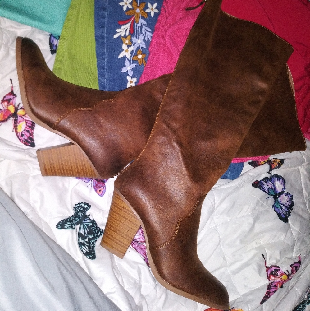 Brown boots